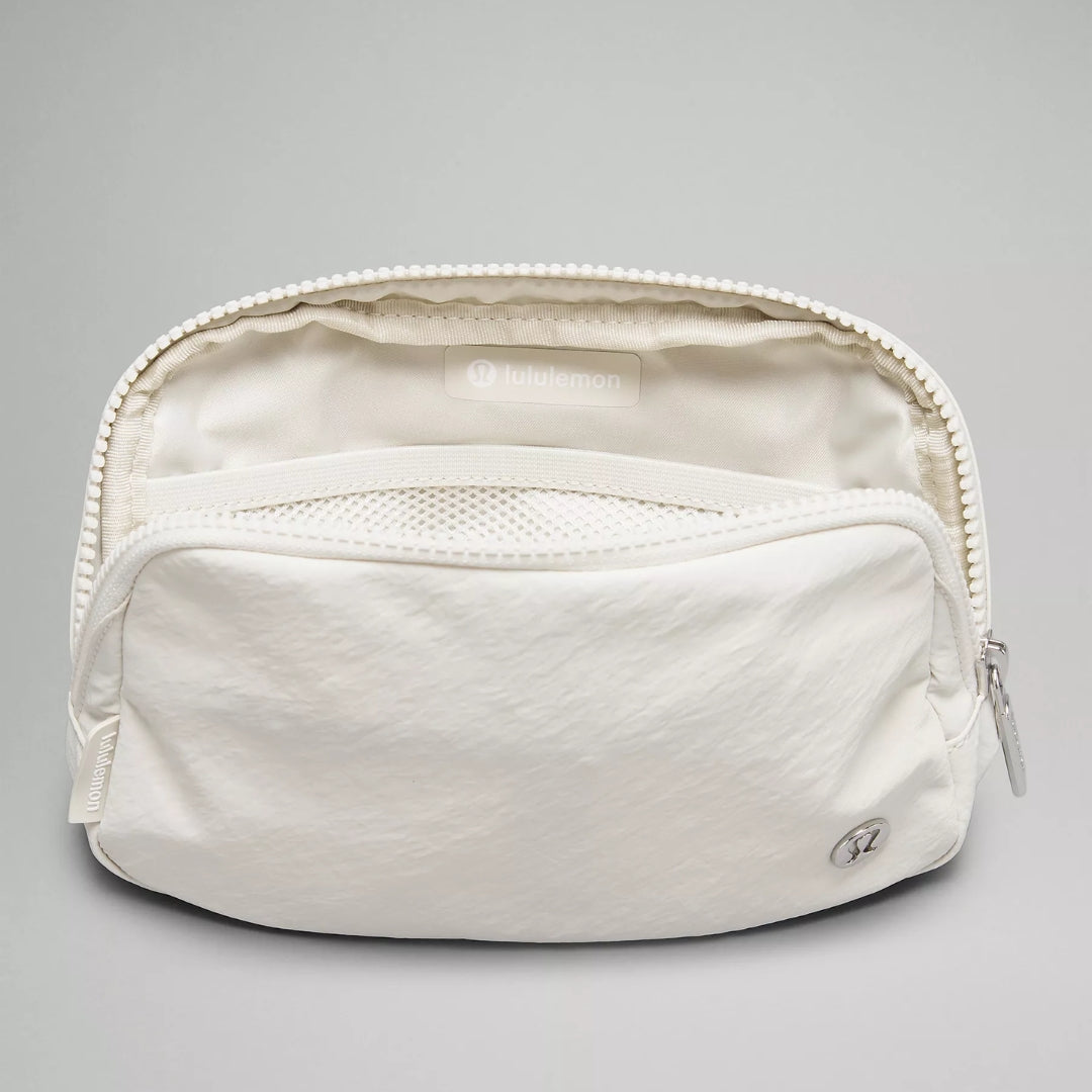 Lululemon Everywhere Belt Bag 1L